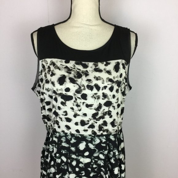 Like new!! Simply Vera Vera Wang Dress L Black White Sleeveless Elastic Wasit - Picture 4 of 14